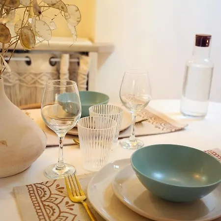 Appartement De Charme Au Coeur De La Rose