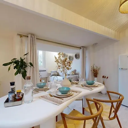 Appartement De Charme Au Coeur De La Rose *